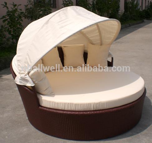 New High Rattan Round Lounge Chair